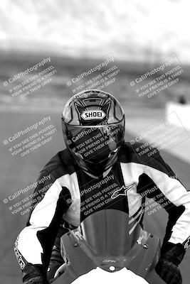 media/Mar-28-2022-Superbike Trackdays (Mon) [[b8603d0f67]]/Around the Pits/